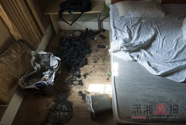 長(zhǎng)沙17歲少年在旅館自殺 曾說(shuō)一定要買房